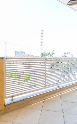 Casa à venda com 178m², 3 quartos e 3 vagasSuíte