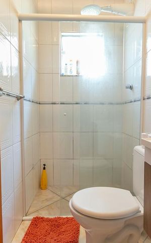 Casa à venda com 178m², 3 quartos e 3 vagasBanheiro 1