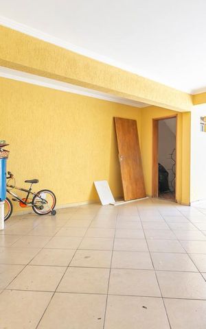 Casa à venda com 178m², 3 quartos e 3 vagasGaragem