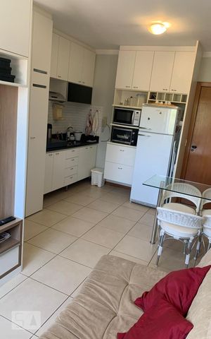 Studio para alugar com 27m², 1 quarto e 1 vaga Studio para alugar com 27m², 1 quarto e 1 vagaSala