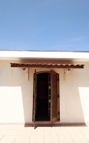 Casa à venda com 150m², 3 quartos e 2 vagas Casa à venda com 150m², 3 quartos e 2 vagasQuintal