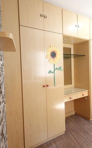 Casa à venda com 150m², 3 quartos e 2 vagas Casa à venda com 150m², 3 quartos e 2 vagasQuarto