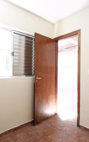 Casa à venda com 150m², 3 quartos e 2 vagas Casa à venda com 150m², 3 quartos e 2 vagasQuarto