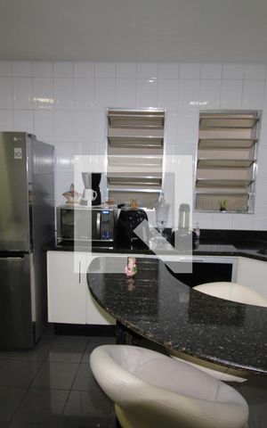 Casa à venda com 160m², 3 quartos e 2 vagasCozinha
