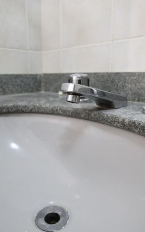 Apartamento à venda com 95m², 3 quartos e 2 vagasBanheiro Social - Torneira