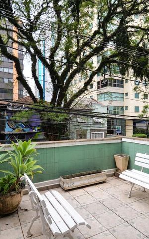 Casa à venda com 200m², 4 quartos e sem vagaVaranda