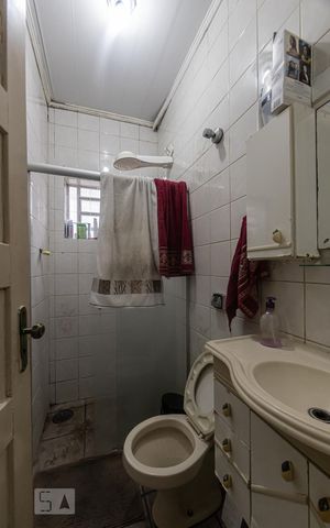 Casa para alugar com 120m², 2 quartos e 3 vagasBanheiro