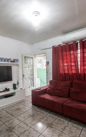 Casa para alugar com 120m², 2 quartos e 3 vagasSala