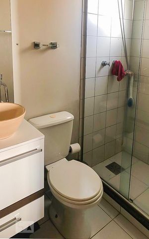 Apartamento à venda com 75m², 3 quartos e 2 vagas Apartamento à venda com 75m², 3 quartos e 2 vagasBanheiro
