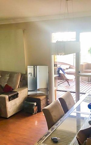 Apartamento à venda com 75m², 3 quartos e 2 vagas Apartamento à venda com 75m², 3 quartos e 2 vagasSala