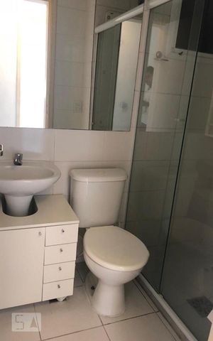 Apartamento para alugar com 58m², 2 quartos e 2 vagas Apartamento para alugar com 58m², 2 quartos e 2 vagasBanheiro