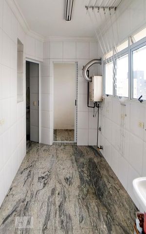 Apartamento à venda com 180m², 4 quartos e 4 vagas Apartamento à venda com 180m², 4 quartos e 4 vagasÁrea de Serviço