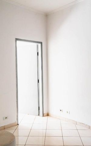 Casa à venda com 150m², 2 quartos e sem vaga Casa à venda com 150m², 2 quartos e sem vagaSala