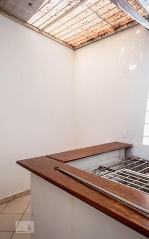 Casa à venda com 150m², 2 quartos e sem vaga Casa à venda com 150m², 2 quartos e sem vagaQuintal