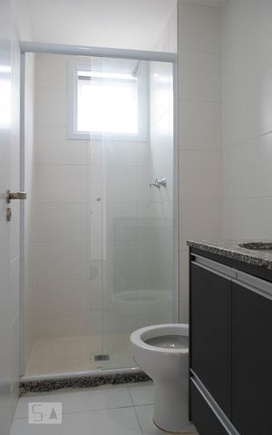 Apartamento para alugar com 45m², 2 quartos e 1 vaga Apartamento para alugar com 45m², 2 quartos e 1 vagaBANHEIRO