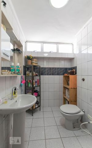 Apartamento para alugar com 83m², 2 quartos e 1 vagaBanheiro