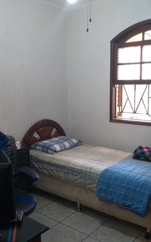 Casa à venda com 400m², 3 quartos e 5 vagas Casa à venda com 400m², 3 quartos e 5 vagasDormitório 2