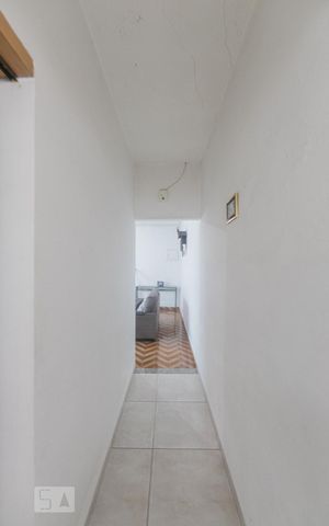 Casa à venda com 109m², 3 quartos e 1 vagaCorredor
