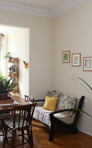 Apartamento à venda com 92m², 2 quartos e sem vagaSala