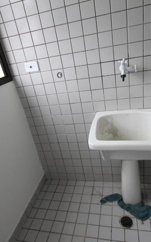 Apartamento à venda com 65m², 2 quartos e 1 vagaÁrea de Serviço