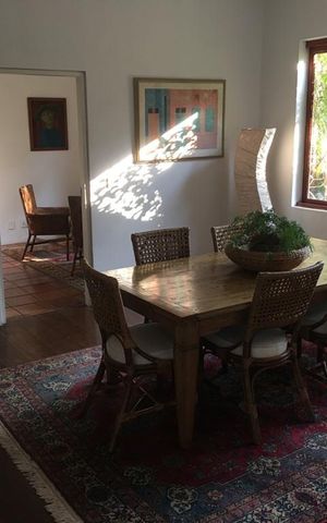 Casa à venda com 460m², 2 quartos e 3 vagas Casa à venda com 460m², 2 quartos e 3 vagasSala de Jantar