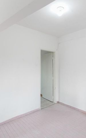 Casa à venda com 268m², 8 quartos e 3 vagas Casa à venda com 268m², 8 quartos e 3 vagasCopa/Cozinha