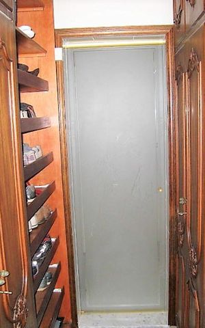 Apartamento à venda com 230m², 4 quartos e 3 vagas Apartamento à venda com 230m², 4 quartos e 3 vagasCloset
