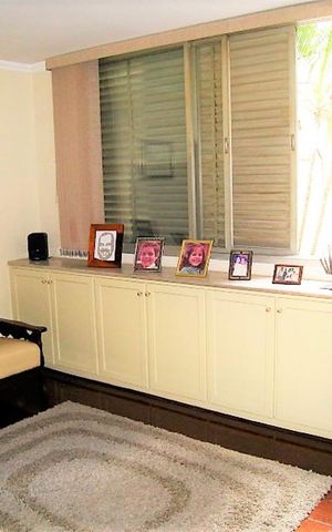 Apartamento à venda com 230m², 4 quartos e 3 vagas Apartamento à venda com 230m², 4 quartos e 3 vagasQuarto 1