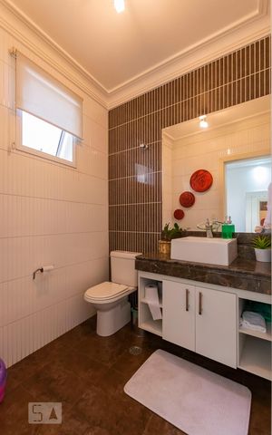 Casa de condomínio à venda com 380m², 3 quartos e 3 vagas1o. Andar - Lavabo