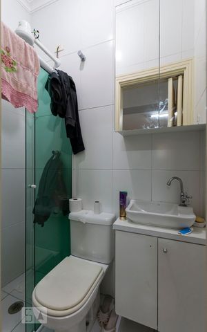 Casa de condomínio à venda com 380m², 3 quartos e 3 vagasSubsolo - Banheiro de serviço