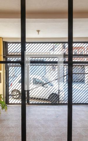 Casa à venda com 110m², 2 quartos e 2 vagasVista da Sala