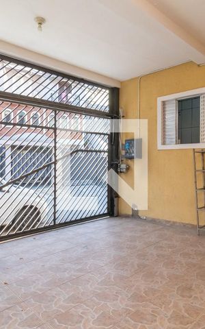 Casa à venda com 110m², 2 quartos e 2 vagasGaragem