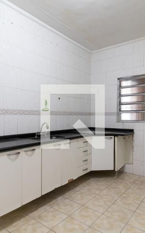 Casa à venda com 110m², 2 quartos e 2 vagasCozinha