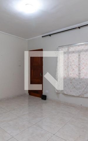 Casa à venda com 110m², 2 quartos e 2 vagasSala