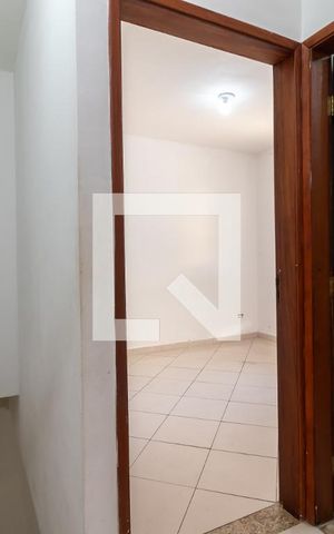 Casa à venda com 110m², 2 quartos e 2 vagasCorredor dos Quartos