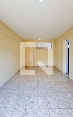 Apartamento à venda com 72m², 1 quarto e sem vaga Apartamento à venda com 72m², 1 quarto e sem vagaSala/Quarto