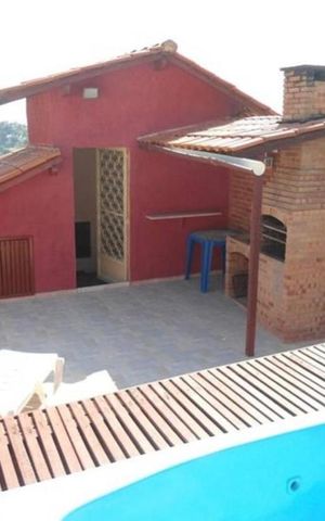 Casa para alugar com 100m², 3 quartos e 1 vaga Casa para alugar com 100m², 3 quartos e 1 vagaPiscina