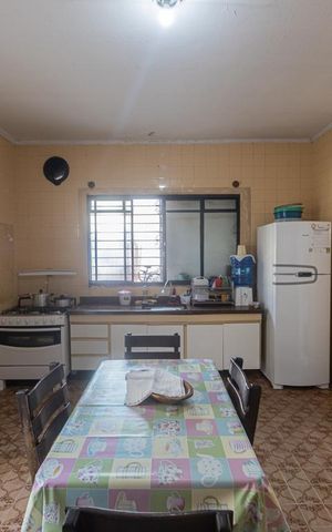 Casa à venda com 150m², 3 quartos e 2 vagasCozinha