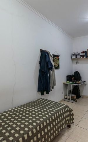 Casa à venda com 215m², 5 quartos e 2 vagasEdícula - Quarto 2
