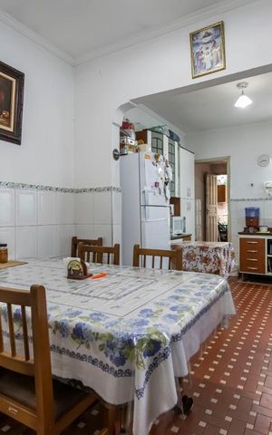 Casa à venda com 215m², 5 quartos e 2 vagasCozinha