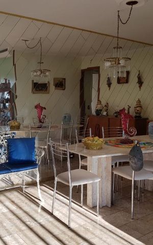 Apartamento à venda com 80m², 3 quartos e 2 vagasSala