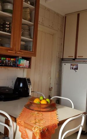 Apartamento à venda com 80m², 3 quartos e 2 vagasCozinha