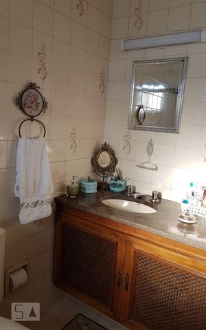 Apartamento à venda com 80m², 3 quartos e 2 vagasBanheiro