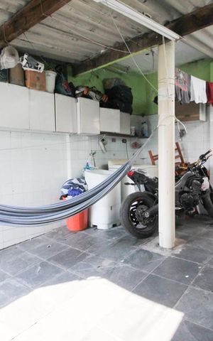 Casa à venda com 400m², 3 quartos e 4 vagasquintal casa 2