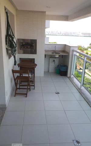 Apartamento à venda com 80m², 2 quartos e 1 vaga Apartamento à venda com 80m², 2 quartos e 1 vagavaranda