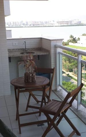 Apartamento à venda com 80m², 2 quartos e 1 vaga Apartamento à venda com 80m², 2 quartos e 1 vagavaranda