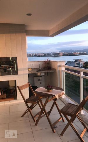 Apartamento à venda com 80m², 2 quartos e 1 vaga Apartamento à venda com 80m², 2 quartos e 1 vagavaranda