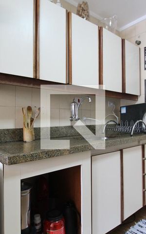 Apartamento à venda com 80m², 2 quartos e 1 vagaCozinha