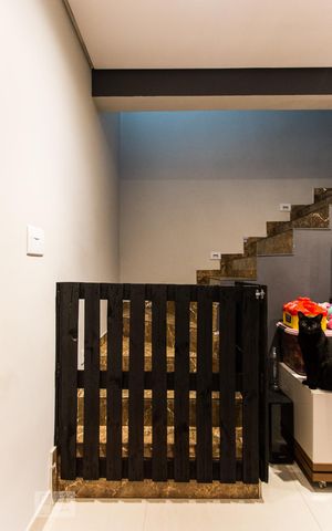 Casa à venda com 190m², 2 quartos e 2 vagasSala