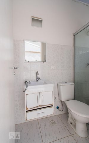 Casa para alugar com 130m², 3 quartos e sem vagaBanheiro de Serviço